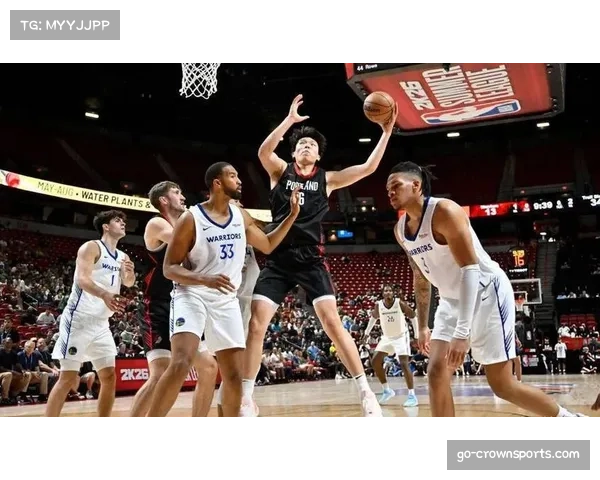 小杨替补登场 开拓者青年军挑战勇士三巨头